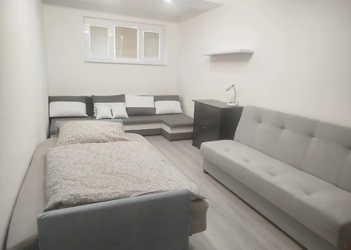 Apartament 3 Apartment,parking